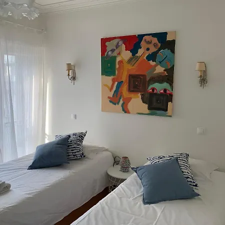 Twin - Daydream Pt Apartment