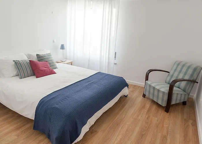 Apartment Twin - Daydream Pt *